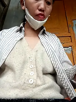 hot-luna- online show from March 31, 2026, 12:23 am