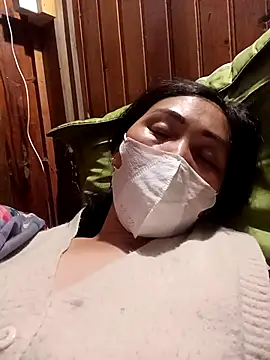 hot-luna- online show from March 31, 2026, 12:29 pm