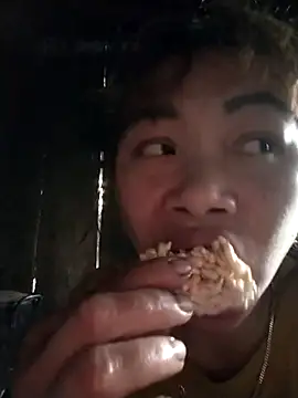 Snapshot of Bella-222 chatting on February 25, 2026, 4:34 am Bella-222 online show from February 25, 2026, 4:34 am