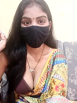 BomBabe online show from July 25, 2026, 9:50 am