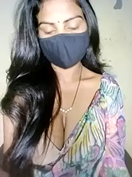BomBabe online show from April 29, 2026, 7:53 pm