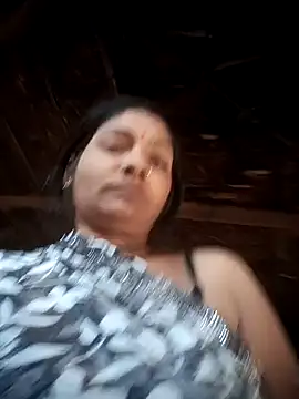 Snapshot of Hotty_raghni chatting on February 15, 2026, 3:18 am Hotty raghni online show from February 15, 2026, 3:18 am