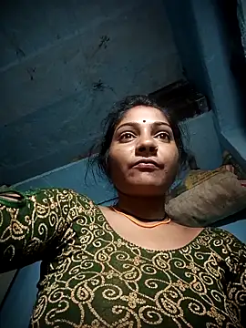 Snapshot of Hotty_raghni chatting on February 9, 2026, 8:51 pm Hotty raghni online show from February 9, 2026, 8:51 pm