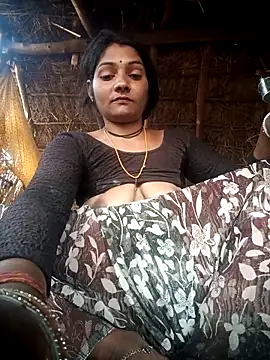 Snapshot of Hotty_raghni chatting on March 2, 2026, 3:18 am Hotty raghni online show from March 2, 2026, 3:18 am