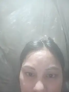 Snapshot of Momo-biki chatting on May 16, 2026, 12:20 am Momo-biki online show from May 16, 2026, 12:20 am