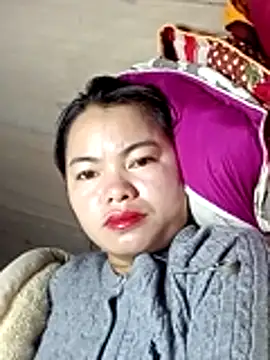 Snapshot of emlylyxinh chatting on February 5, 2026, 1:45 am emlylyxinh online show from February 5, 2026, 1:45 am