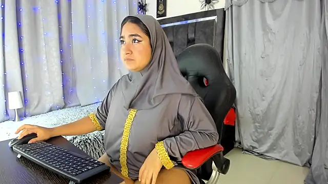 SamiraAwada online show from July 16, 2026, 7:22 pm