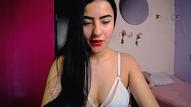 charlotte petit  online show from March 4, 2026, 3:31 pm