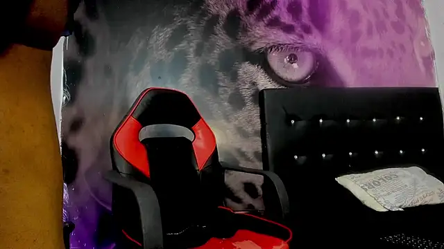 Snapshot of JERO_TEASE_S7S chatting on February 8, 2026, 7:11 pm JERO TEASE S7S online show from February 8, 2026, 7:11 pm