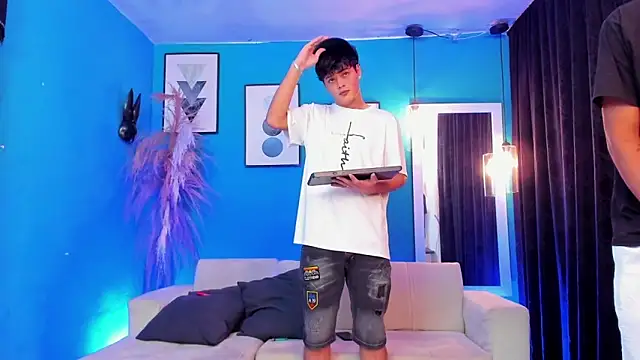 Snapshot of KingOfHeavens_2 chatting on February 11, 2026, 4:45 am KingOfHeavens 2 online show from February 11, 2026, 4:45 am