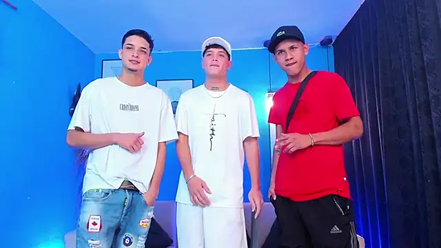 Snapshot of KingOfHeavens_2 chatting on February 21, 2026, 8:22 pm KingOfHeavens 2 online show from February 21, 2026, 8:22 pm