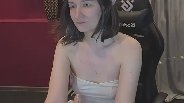 SelestiaSnata online show from March 9, 2026, 3:04 pm