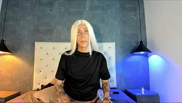 Rose peterson  online show from February 3, 2026, 2:53 am