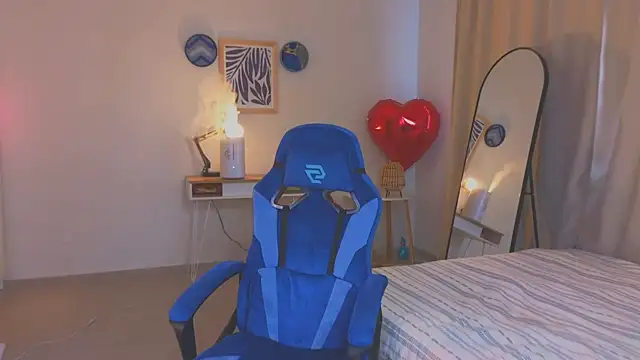 nikapie online show from February 22, 2026, 5:21 am