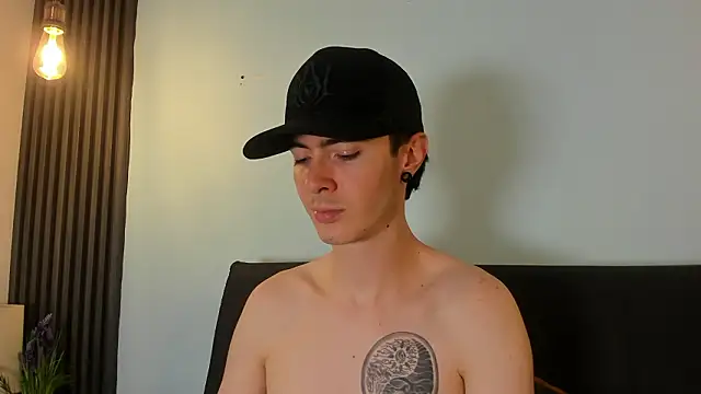 Snapshot of Lio_____ chatting on March 2, 2026, 7:15 am Lio online show from March 2, 2026, 7:15 am