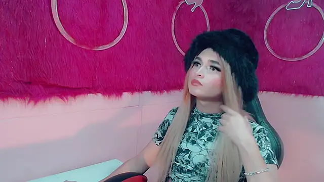 Snapshot of isabella_vogue chatting on February 14, 2026, 11:43 am isabella vogue online show from February 14, 2026, 11:43 am