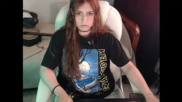 Snapshot of Lametaleralatina chatting on February 24, 2026, 3:35 pm Lametaleralatina online show from February 24, 2026, 3:35 pm