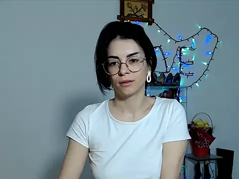 emacandy online show from March 11, 2026, 6:18 am