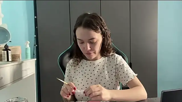 Snapshot of AndreeMerryman chatting on February 18, 2026, 2:09 am AndreeMerryman online show from February 18, 2026, 2:09 am