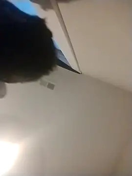 ellexxea online show from February 5, 2026, 12:34 pm