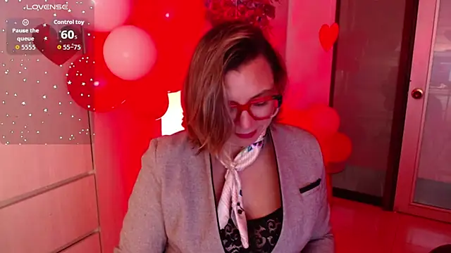 Snapshot of milfsecret69 chatting on February 17, 2026, 11:51 am milfsecret69 online show from February 17, 2026, 11:51 am