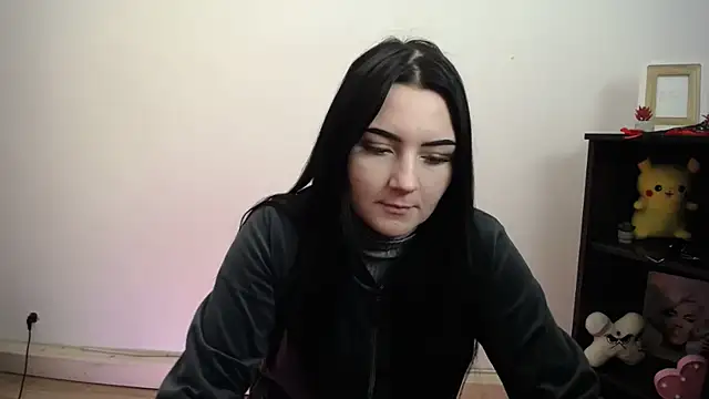 Snapshot of TurnMe_On chatting on March 3, 2026, 10:44 am TurnMe On online show from March 3, 2026, 10:44 am