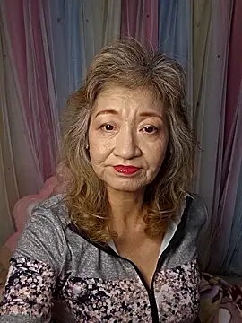 Snapshot of URAN429 chatting on February 4, 2026, 6:14 pm URAN429 online show from February 4, 2026, 6:14 pm