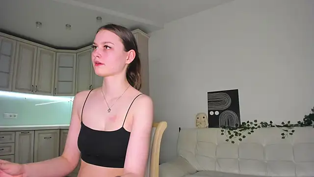 pink banny online show from April 14, 2026, 8:14 pm