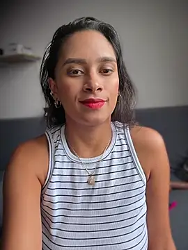 Snapshot of LunaHeat chatting on February 7, 2026, 9:12 pm LunaHeat online show from February 7, 2026, 9:12 pm