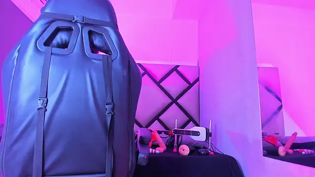 Snapshot of Bennet-Gray chatting on February 5, 2026, 4:30 am Bennet-Gray online show from February 5, 2026, 4:30 am