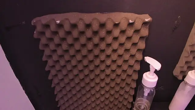 Bella Miller1  online show from March 11, 2026, 3:50 pm