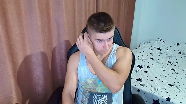 Snapshot of TodMusclePower9 chatting on February 5, 2026, 4:52 am TodMusclePower9 online show from February 5, 2026, 4:52 am