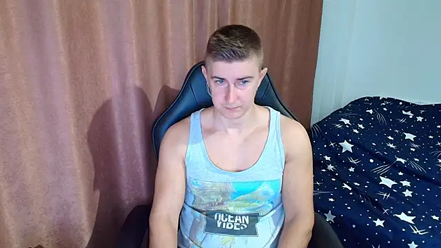 Snapshot of TodMusclePower9 chatting on February 4, 2026, 4:18 am TodMusclePower9 online show from February 4, 2026, 4:18 am