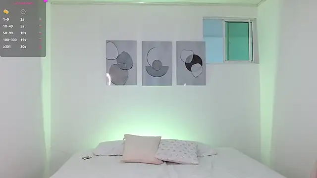 Snapshot of sandra_smith_01 chatting on February 13, 2026, 1:11 pm sandra smith 01 online show from February 13, 2026, 1:11 pm