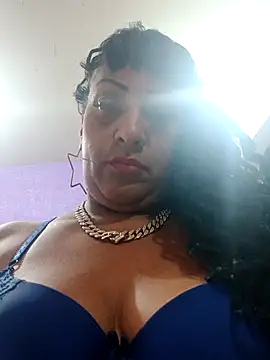 Snapshot of SabrinaColin chatting on February 22, 2026, 3:42 am SabrinaColin online show from February 22, 2026, 3:42 am