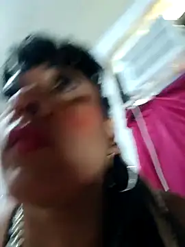 Snapshot of SabrinaColin chatting on February 5, 2026, 2:24 pm SabrinaColin online show from February 5, 2026, 2:24 pm