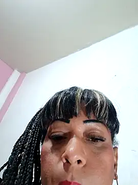 Snapshot of SabrinaColin chatting on February 1, 2026, 3:16 am SabrinaColin online show from February 1, 2026, 3:16 am