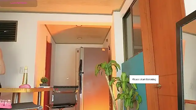 golden twink  online show from February 24, 2026, 7:09 am