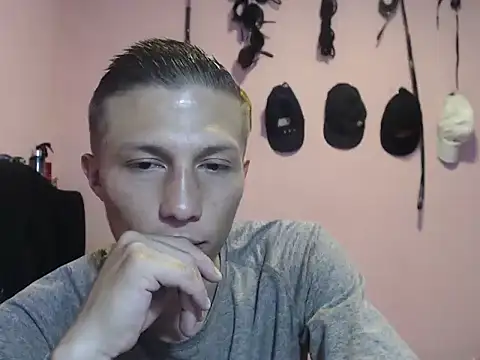 Snapshot of Cronos_Hot_8 chatting on March 2, 2026, 2:02 pm Cronos Hot 8 online show from March 2, 2026, 2:02 pm