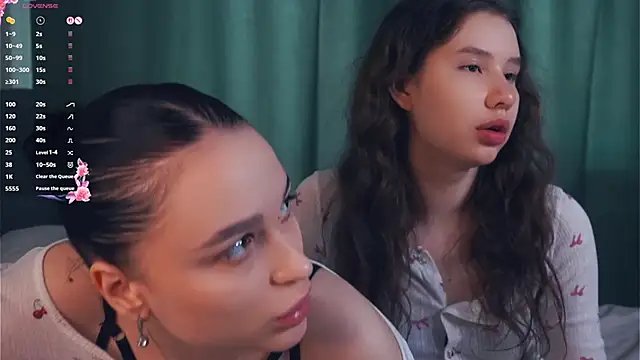 ZofiaSoshnik online show from March 30, 2026, 6:48 am