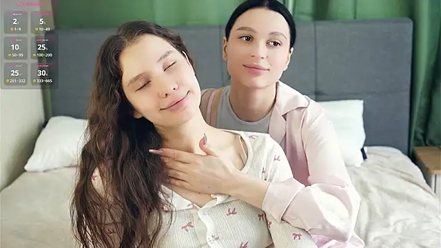 Snapshot of ZofiaSoshnik chatting on February 19, 2026, 8:22 am ZofiaSoshnik online show from February 19, 2026, 8:22 am