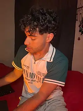 its alejandro27 online show from February 19, 2026, 1:13 am