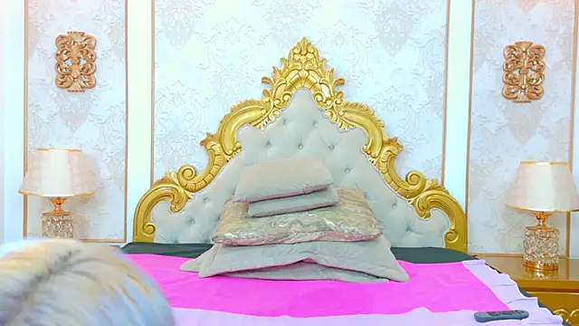 Snapshot of AlanaHouston chatting on February 17, 2026, 1:19 pm AlanaHouston online show from February 17, 2026, 1:19 pm