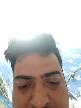 hunterkingshan online show from April 9, 2026, 1:51 am