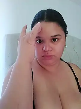 Snapshot of SamanthaStonee chatting on February 5, 2026, 8:37 pm SamanthaStonee online show from February 5, 2026, 8:37 pm