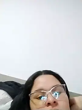 SamanthaStonee online show from June 1, 2026, 12:33 am