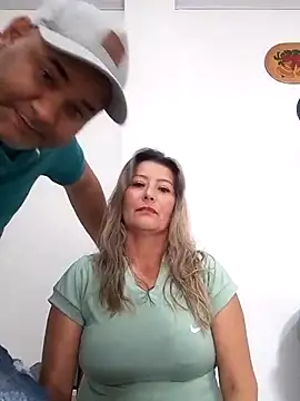 Snapshot of wessAndSandri chatting on February 3, 2026, 7:30 pm wessAndSandri online show from February 3, 2026, 7:30 pm