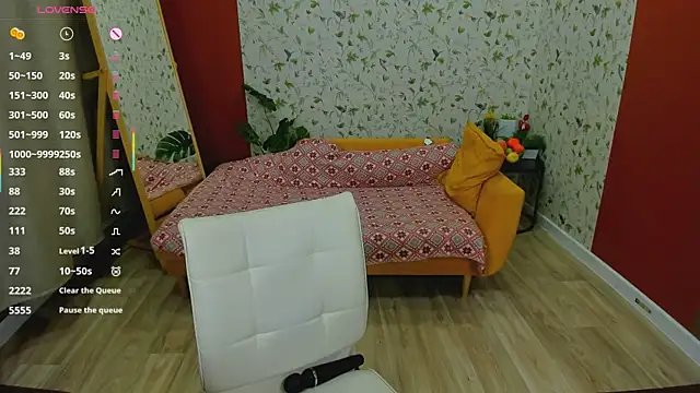 Snapshot of MiraBoom chatting on February 13, 2026, 9:37 pm MiraBoom online show from February 13, 2026, 9:37 pm