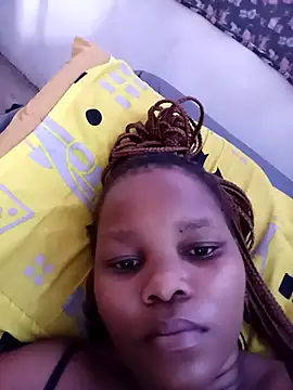 Snapshot of minniemoreee chatting on February 8, 2026, 5:05 am minniemoreee online show from February 8, 2026, 5:05 am