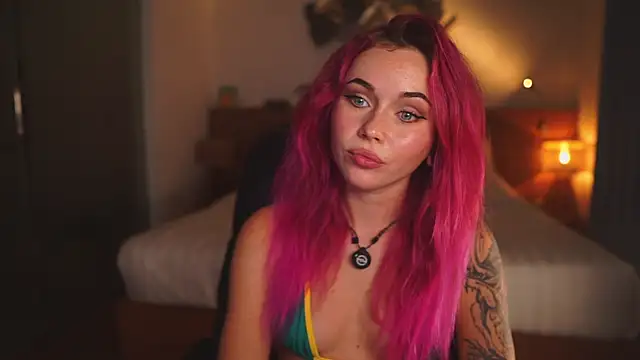 Sarah Pink online show from July 30, 2026, 1:43 pm